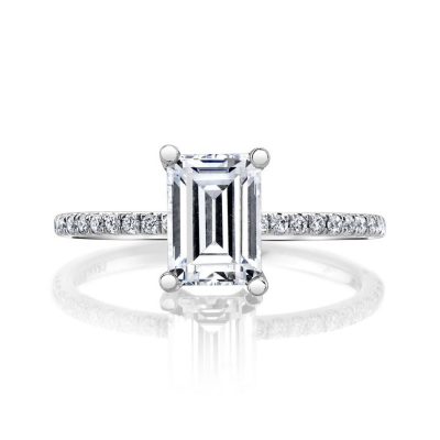 emerald cut engagement ring