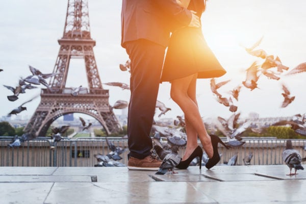 Image of romantic engagement in Paris with Mark's Diamonds