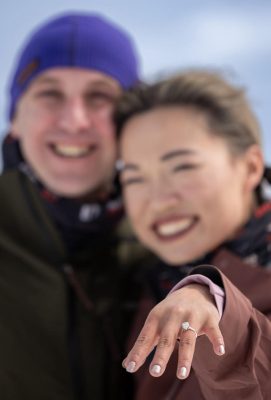 Samantha shows off her brilliant diamond engagement ring from Mark’s Diamonds after Nate’s romantic Breckenridge ski proposal.